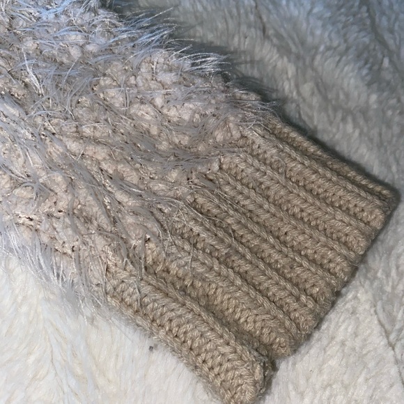 Garage Textured Fuzzy Hoodie - Picture 3 of 8